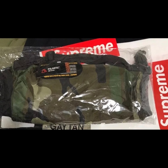 SUPREME NYC ORIGINAL HAND WARMER FLEECE FW18 camo - Picture 3 of 4
